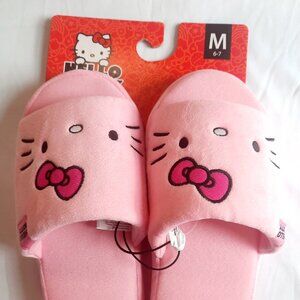 Hello Kitty by Sanrio. Plush and Super Soft Slip on Slippers . Brand New